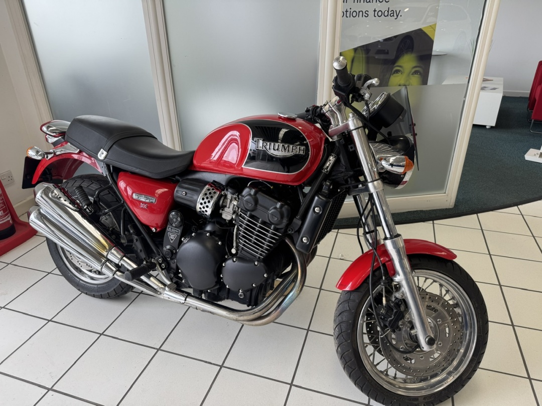 TRIUMPH Thunderbird Sport 900