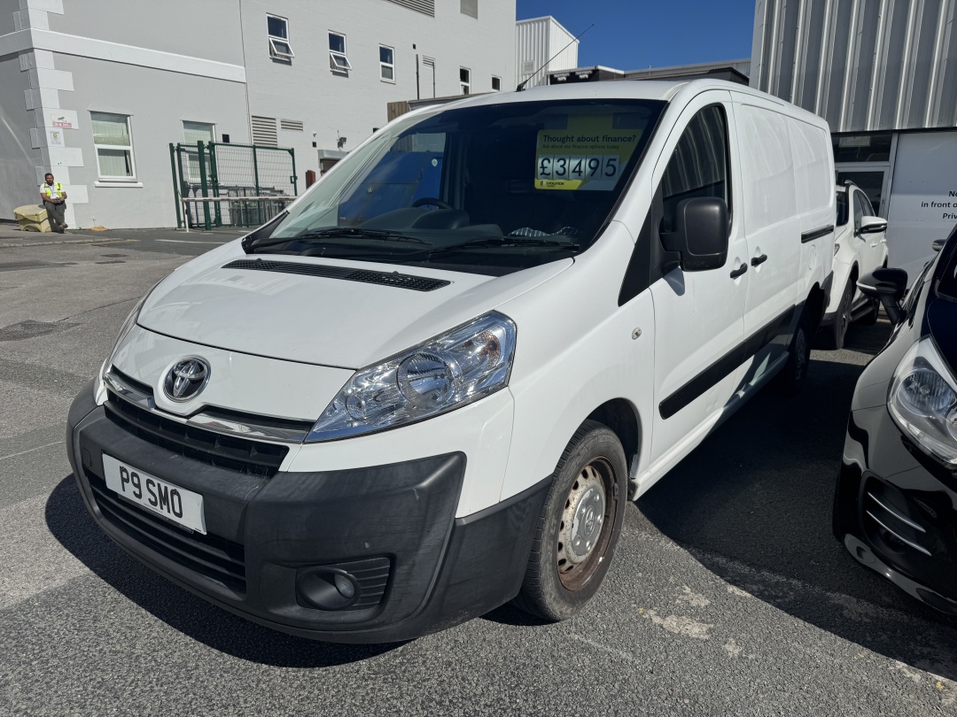 TOYOTA PROACE